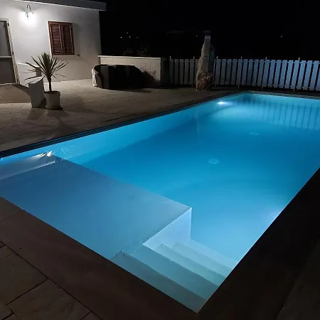 Semesterbostad Vale & Frans *