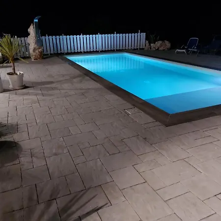 Vale & Frans 펜션 *